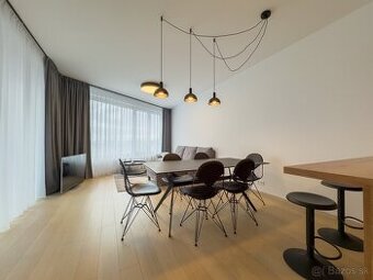 Prenájom 3 izbového bytu SKY PARK 81 m2, 2x parking