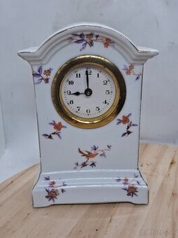 Predám funkčné porcelánové hodiny Victoria Karlsbad Artdeco