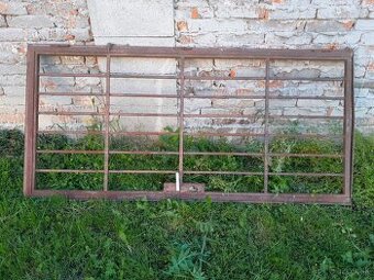 Dvere v zarubni