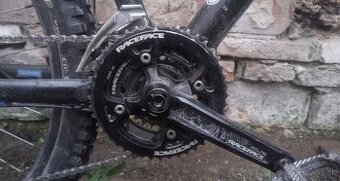 Na predaj – MTB hardtail s výbavou Race Face / Shimano XT +