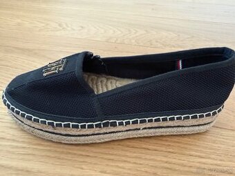 Nove espadrilky Tommy Hilfiger, veslkost 38