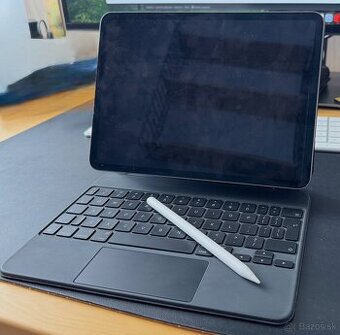 iPad Pro 11-palcový (2. gen) Wi-Fi + klávesnica + ceruzka