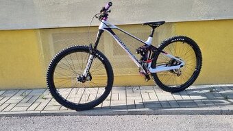 Mondraker superfoxy carbon r 2022 v.M