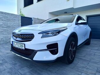Predám KIA XCeed 1.6 GDi Plug-In Hybrid Gold A/T