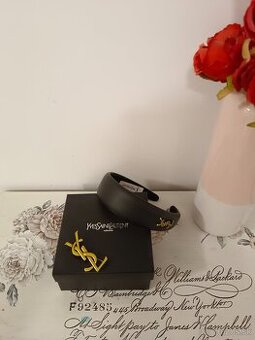 Čierna čelenka ysl