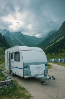 Adria Altea 390 – ľahký obytný príves do 1000 kg, solár