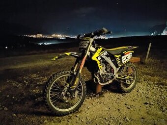 Suzuki rmz 250