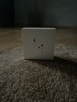 Apple Airpods 3. gen - s bločkom