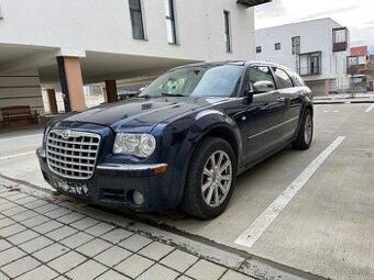 Chrysler 300C - Nutná GO motora - Nepojazdný
