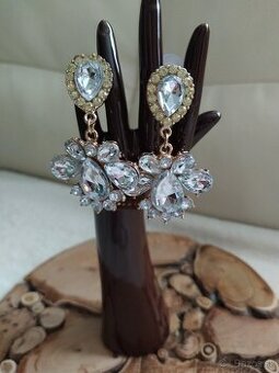 NOVÉ vlasové doplnky a svadobné náušnice (osobný odber)