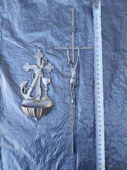 Kríž 25€, svatenicka 20€