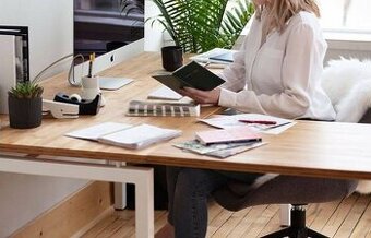 HĽADÁM PRÁCU – Administratíva / Asistentka