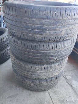 225/60r17 Continental