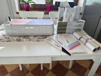 Rezací ploter Cricut Maker - 1