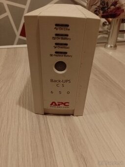 Záložný zdroj APC Back-UPS CS 650