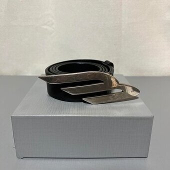 Balenciaga 3B belt opasok