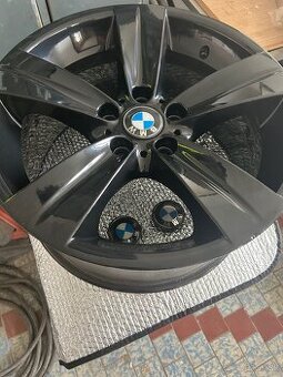 Bmw elektróny R18 dvojrozmer