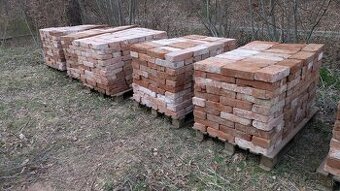 Staré očistené tehly