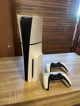 Playstation 5 Slim mechanika + 2 Dualsense