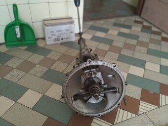 prevodovka Škoda 1202,( stará škoda Felícia veterán )