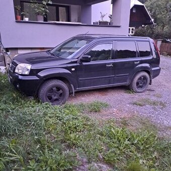 Predám Nissan xtrial - 1