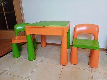 Lego stolík so stoličkami