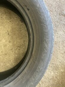 Bridgestone Tirana T001