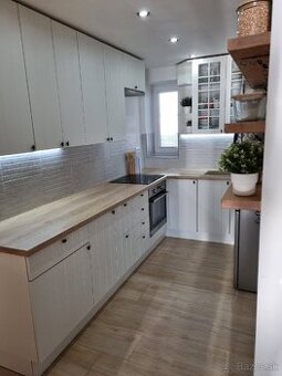 3-izbový byt Sihoť Hodžova ul.