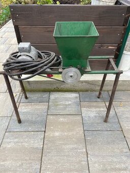 Šrotovník na ovocie