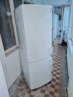 Predám chladničku Gorenje 180cm