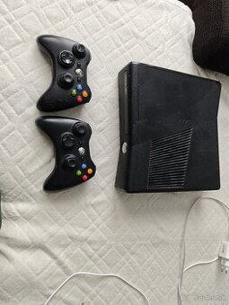 Xbox 360 2x ovládač Aurora - 1