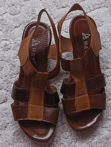 Dámska obuv veľkosť 37/38 rôzne