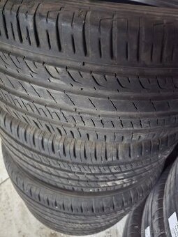 Predam letné 215/55r17Y