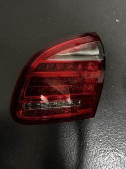Porsche Cayenne II 958 zadné svetlo