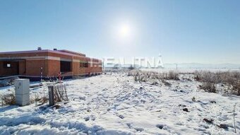 STAVEBNÝ POZEMOK NA SLIAČI, 861M2, SLNEČNICA