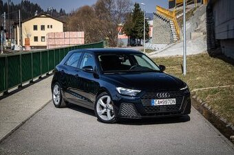 A1 30 TFSI 85kW, Led svetlá, Ambient, R17 alu, Zrkadlenie,Qi