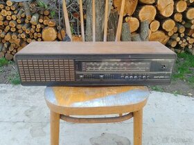 Predám staré rádio funkcne - 1