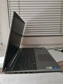 Lenovo laptop na predaj