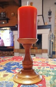 Svietnik drevený 16cm