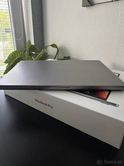 MacBook Pro 16” M1 MAX 32GB RAM 1TB