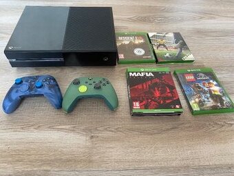 Xbox one +2ovladače a 4hry