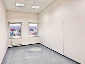 Prenájom kancelárského priestoru 31,2 m2 v priemyselnej zóne