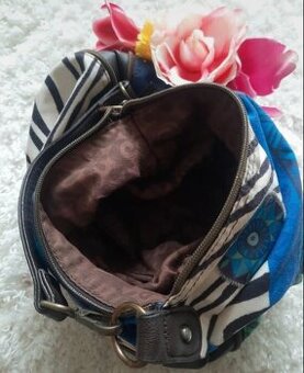 desigual taska