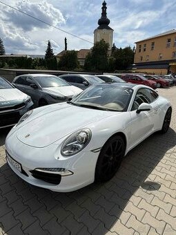 Porsche 911 CARRERA