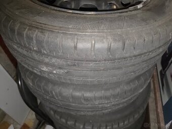 165/70 R14 81T - Kolesá oceľové s pneu
