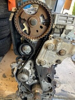 Motor 2.0 HDI 96kw Euro 6 Blue Hdi