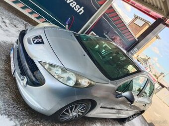Peugeot 207 1.6 HDI 66kw rok 2007