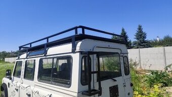 Expedicny nosič Defender