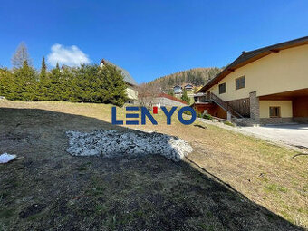 Centralizovaný pozemok priamo v Donovaloch + staveb povol