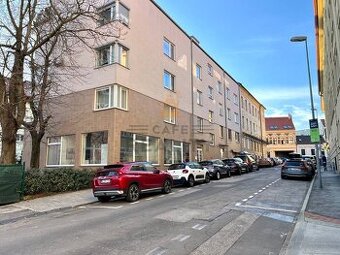 Na prenájom parkovacie, Bratislava, Staré Mesto, Beskydská u